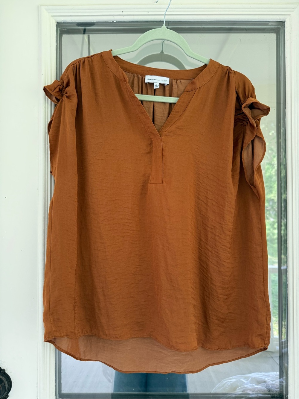 Gibson Latimer Rust Flutter Shoulder V-Neck Blouse